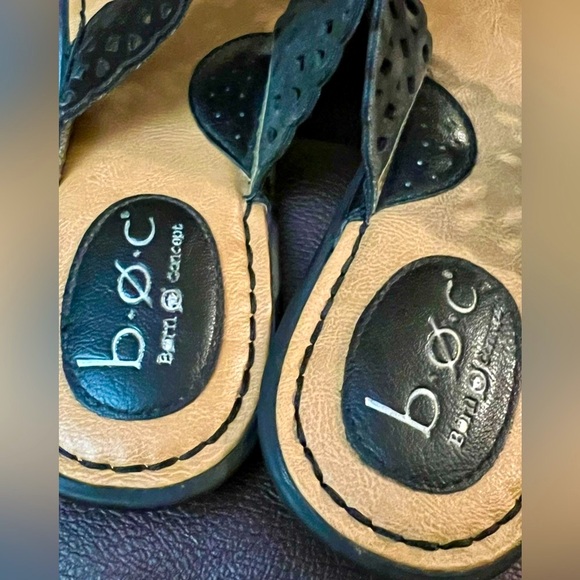 Born Concepts Black Eyelet Sandals boc size 8M leather Summer Beach Thongs - Picture 16 of 16